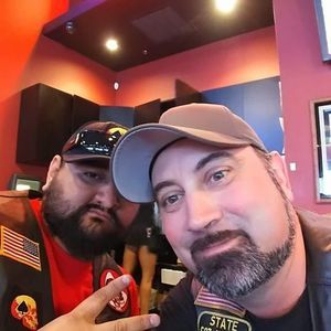 Meet your Posher, Raymond